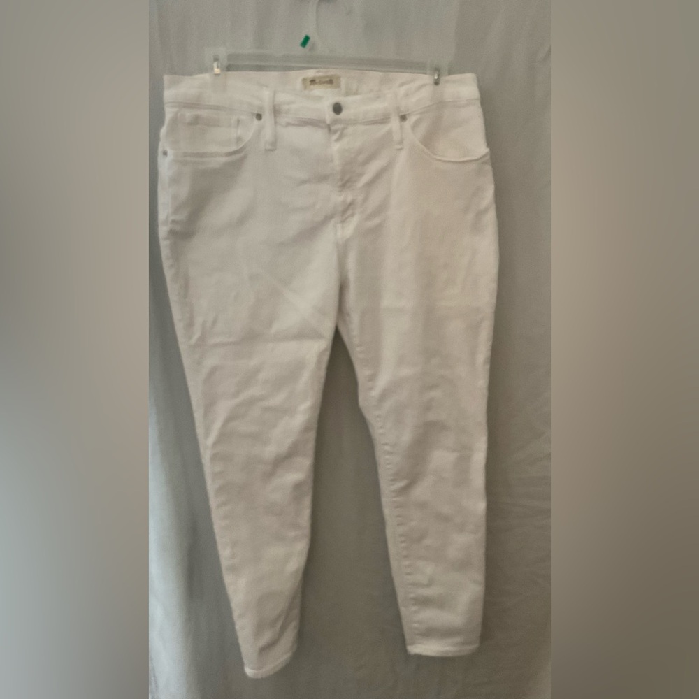 Madewell 9” high rise skinny jeans size 34P white